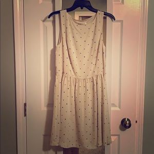 Sleeveless polka dot dress